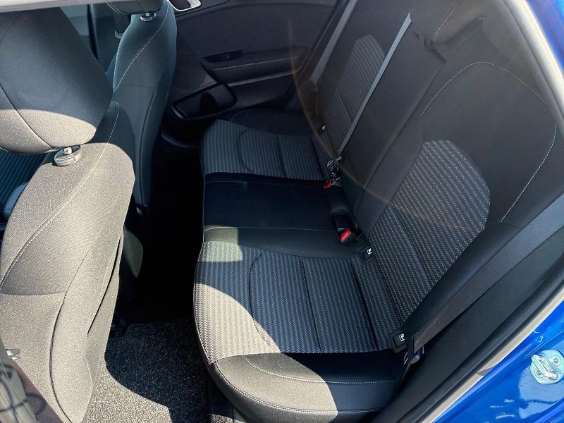 Kia Ceed (2023) TOP 1.5T-GDI 118kW CZ DPH - fotka 8 z 11