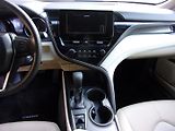 Toyota Camry 2.5i black white edition - náhled 13