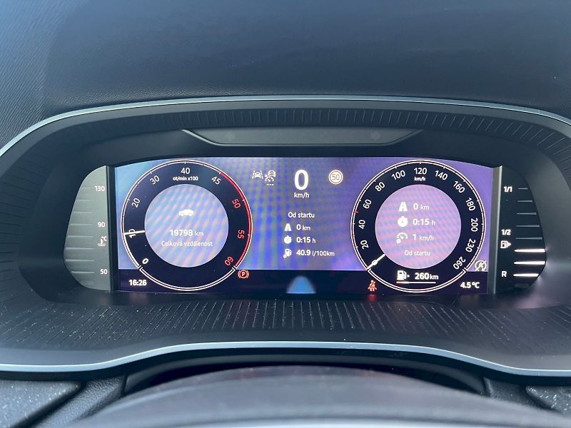 Škoda Octavia (2024) COMBI TOP SELECTION 2,0 TDI 85 - fotka 28 z 34