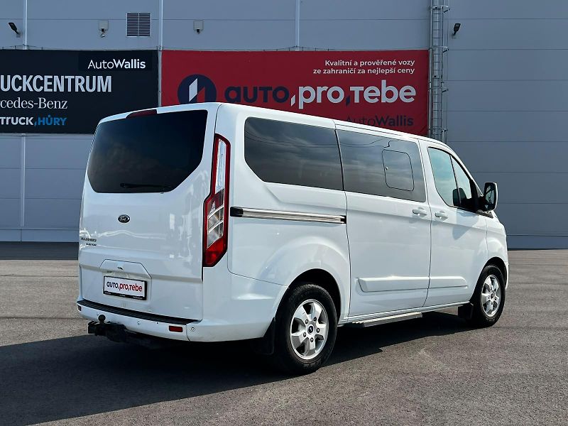 Ford Tourneo Custom 2.0TDCI 96kW 8-Míst DPH TZ - fotka 3 z 25