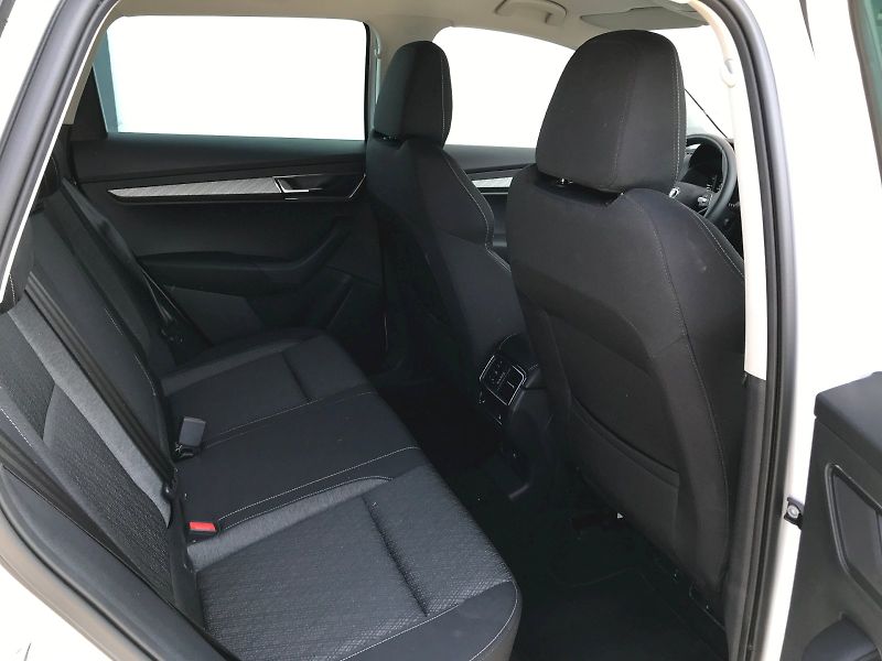 Škoda Karoq (2024) SEL TS 110/1.5 A7F - fotka 14 z 27