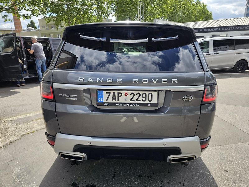 Land Rover Range Rover Sport 3.0Tdv HSE  - fotka 7 z 27