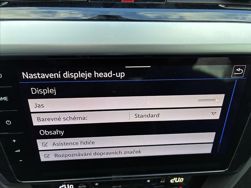 Volkswagen Arteon Shooting Brake 2,0 TSI 140 KW REZERVACE - fotka 30 z 37