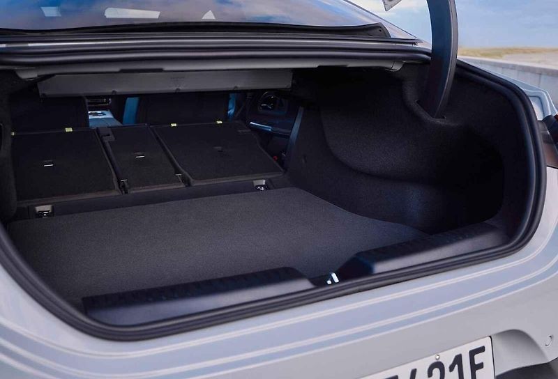 Mercedes-Benz CLA EQ je zástupce nové generace elektromobilů.