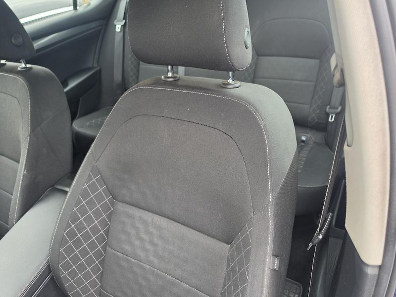 Škoda Superb 2.0TDI  - fotka 12 z 15