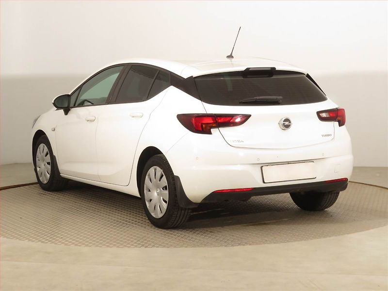 Opel Astra (2018) Enjoy 1.4 T, Serv.kniha - fotka 4 z 14