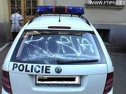 Takhle to vypadá, když mají policisté den blbec.