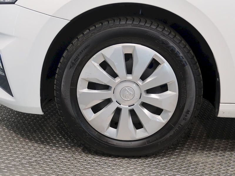 Škoda Fabia (2021) AMBITION 1.0MPI 59KW - fotka 12 z 31