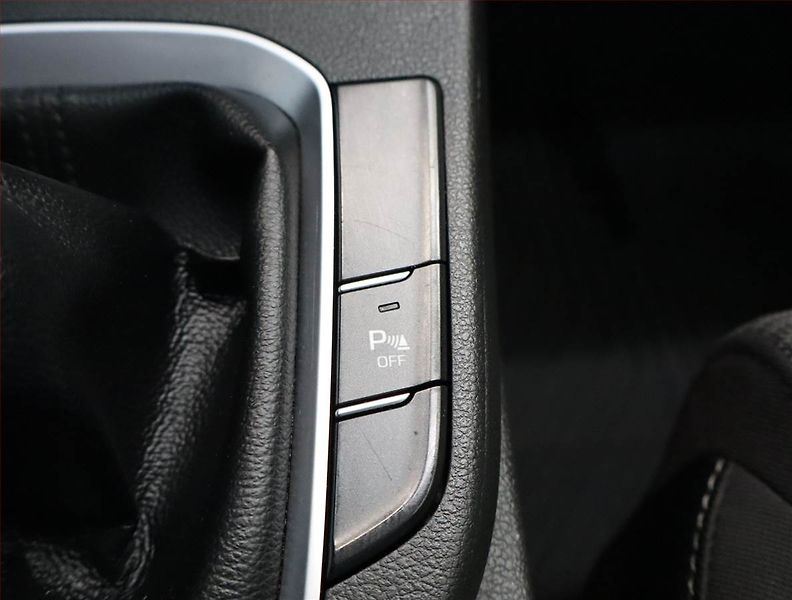 Hyundai i30 (2021) 1.6 CRDi, ČR,1.maj, Serv.kniha - fotka 22 z 22