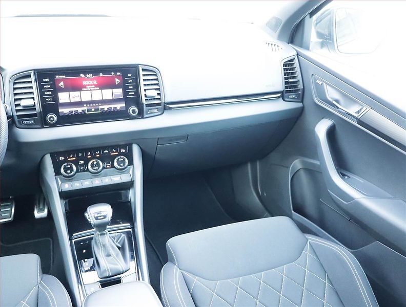 Škoda Karoq (2024) 2.0 TDI, Zár. 5 let/100000 km - fotka 8 z 25