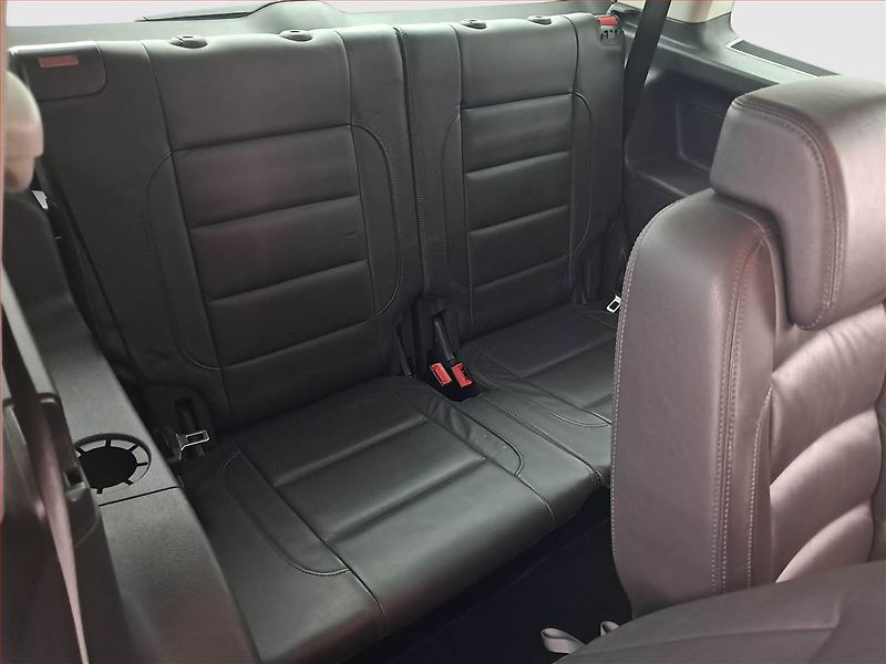 Volkswagen Touran (2006) 2.0 TDI, 7 míst, po STK, Tažné - fotka 15 z 15