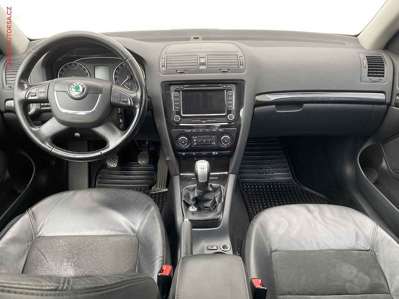 Škoda Octavia (2009) 2.0 TDi 4x4, 2.maj,ČR, AC - fotka 8 z 17