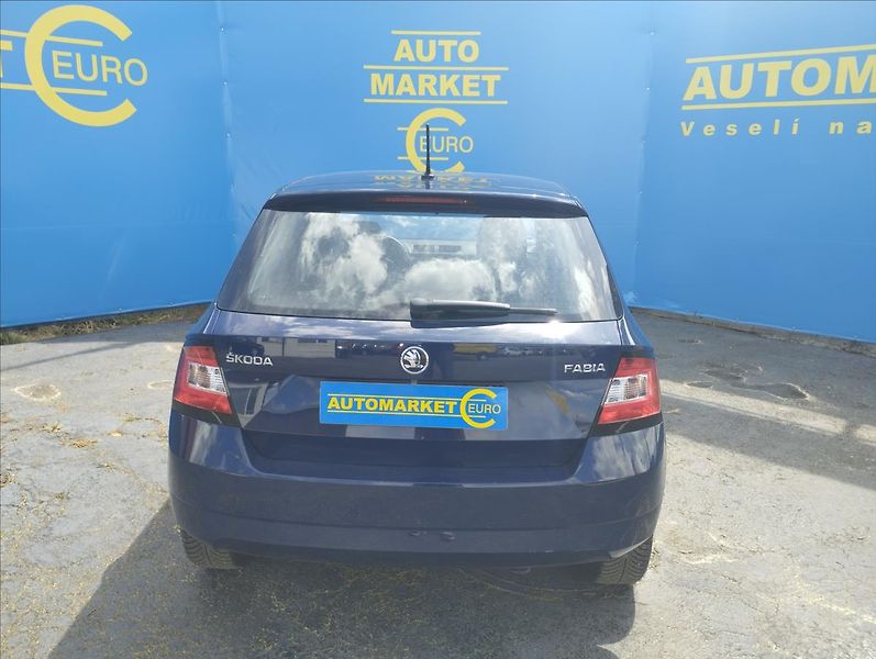 Škoda Fabia 1,0 MPI 44KW - fotka 5 z 15