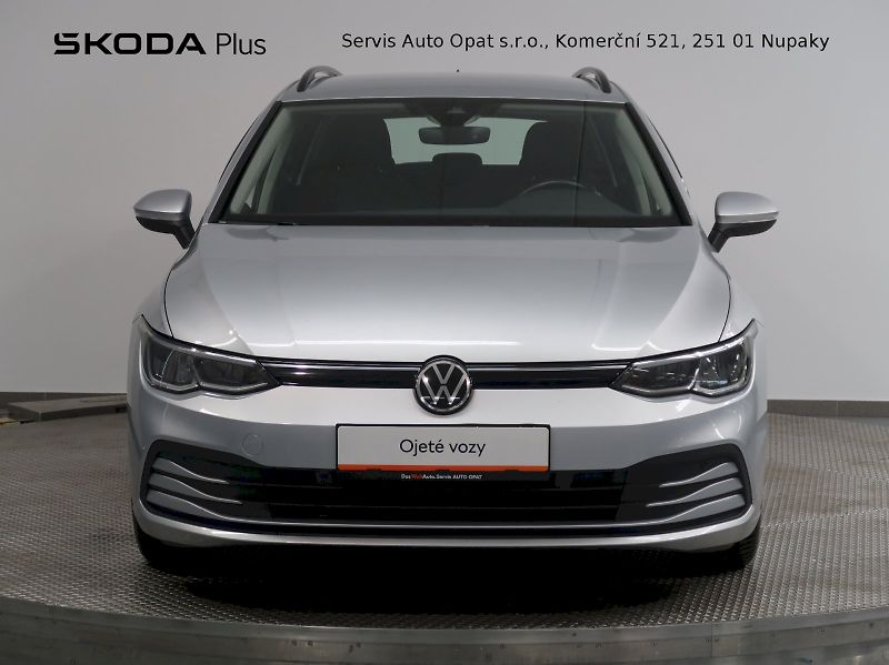 Volkswagen Golf (2021) LIFE 2.0TDI 85KW - fotka 4 z 38