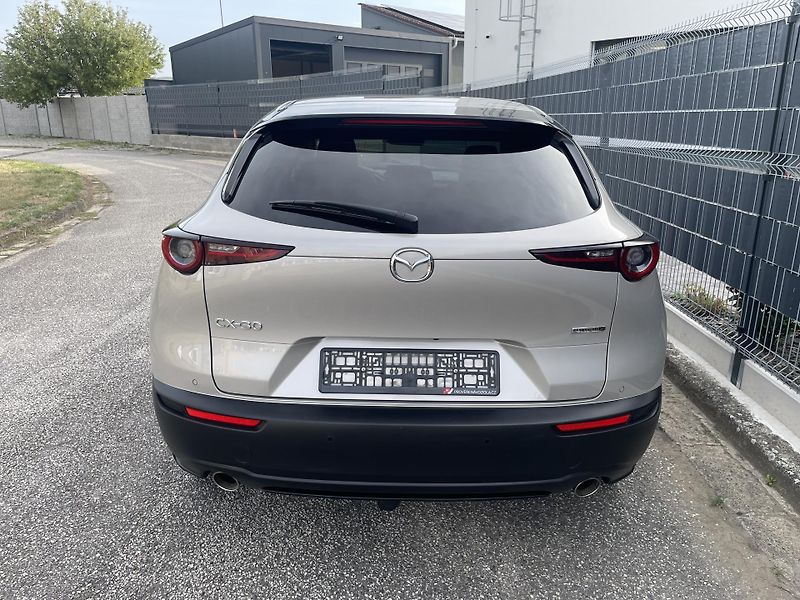 Mazda CX-30 (2022) 2.0 SKYACTIV-X 137kW COSMO 4x4 - fotka 8 z 42