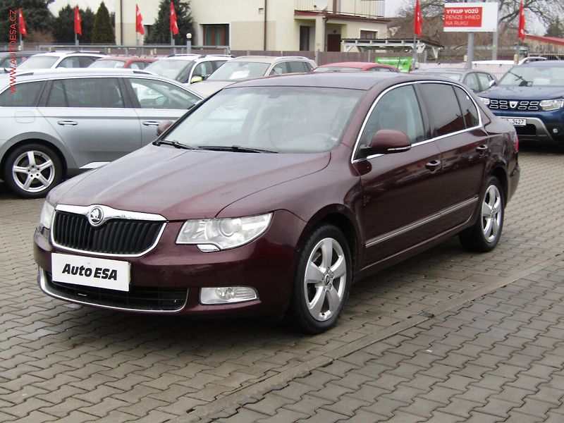 Škoda Superb (2008) 2.0 TDi, ČR, Xenon, AC - fotka 3 z 21