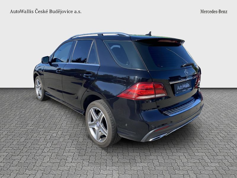 Mercedes-Benz GLE 250d 4M AMG - fotka 3 z 27