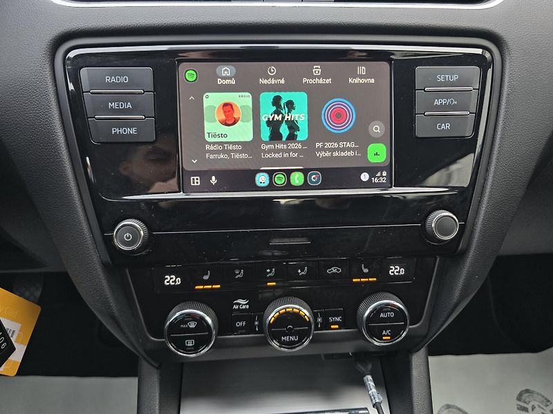 Škoda Octavia 1,6TDI STYLE LED DIGIKLIMA-DPH - fotka 14 z 33