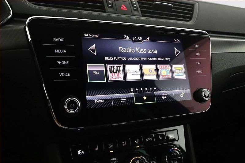 Škoda Superb (2022) Sportline 2.0 TDI - fotka 17 z 20