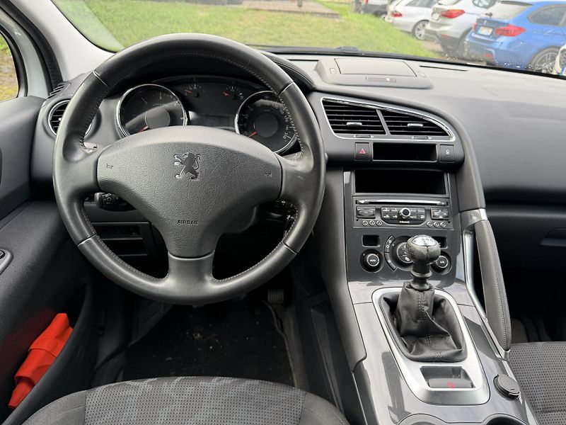 Peugeot 3008 1.6 HDI - fotka 13 z 24