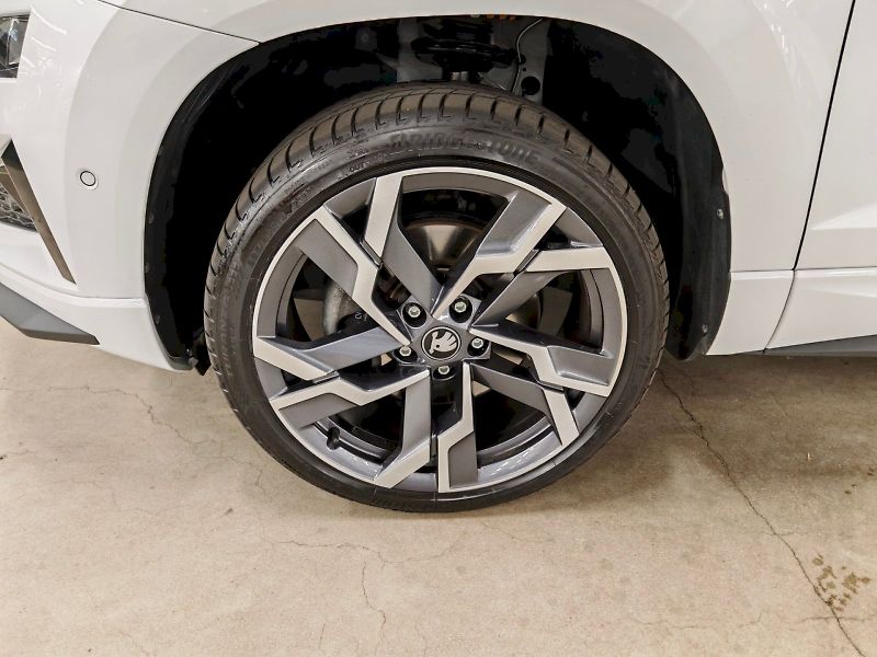 Škoda Karoq (2025) 1.5 TSI 110 kW Sportline - fotka 31 z 31