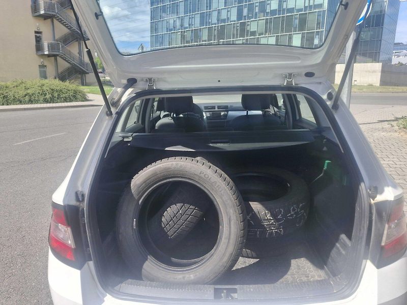 Škoda Fabia III kombi 1,0 TSi 1BX3385 - fotka 25 z 40