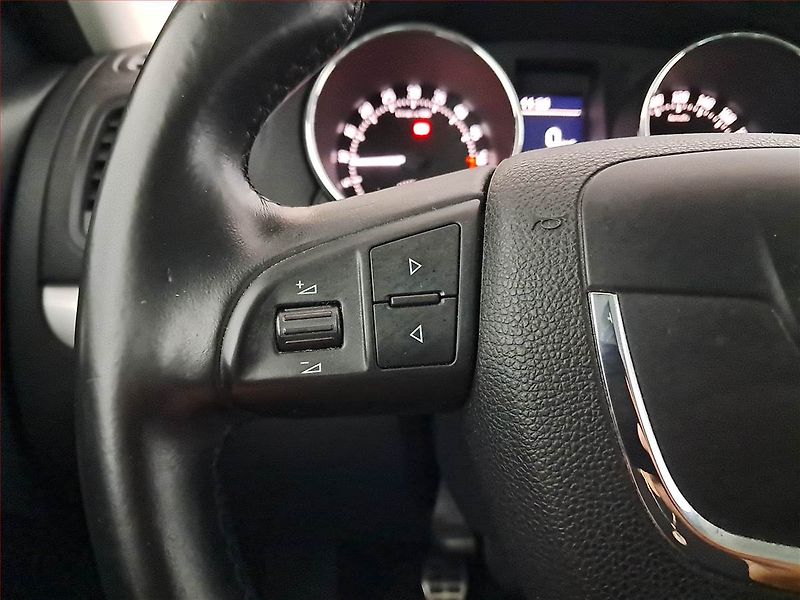 Škoda Yeti (2013) Ambition 2.0 TDI, 4X4 - fotka 15 z 17