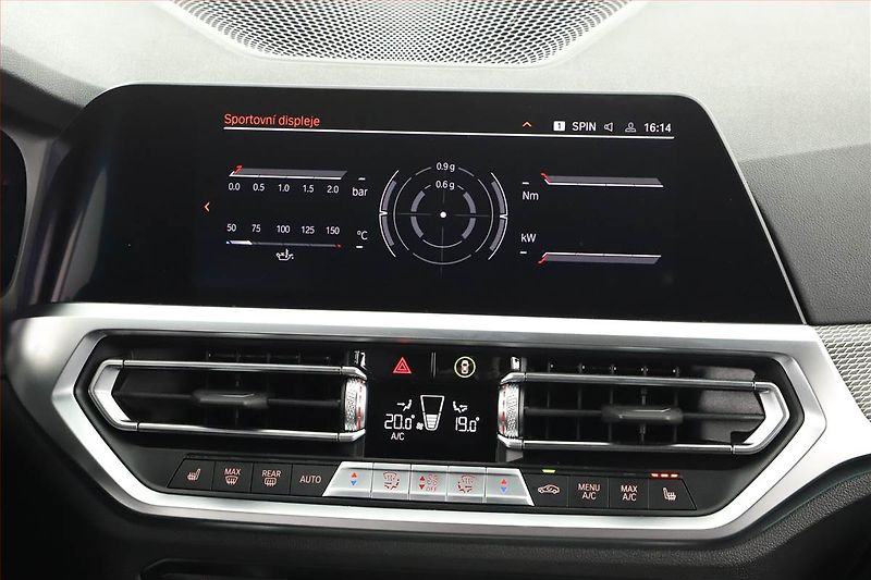 BMW Řada 4 (2021) 430i - fotka 21 z 26