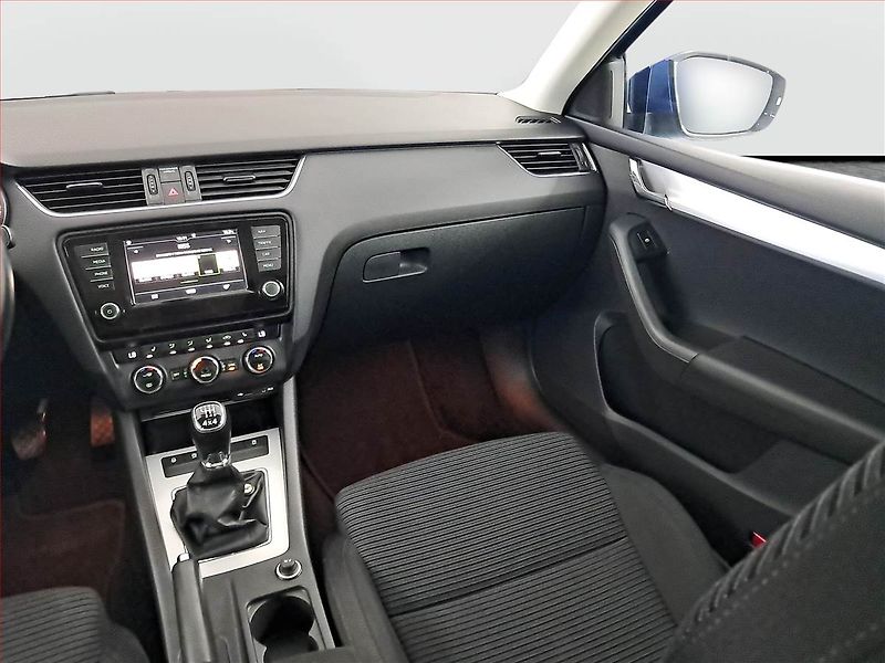 Škoda Octavia (2016) Ambition Plus 2.0 TDI, 4X4 - fotka 8 z 16