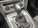 Volkswagen Passat (2018) 2.0TDi, DSG, navi, kamera - náhled 16