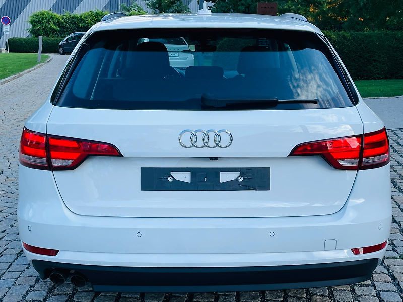 Audi A4 3.0TDI AUT KAMERA SERVISKA  - fotka 16 z 60