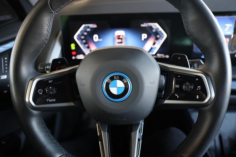 BMW X3 30e xDrive - fotka 29 z 31