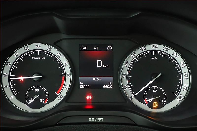 Škoda Karoq (2018) 2.0 TDI - fotka 8 z 16
