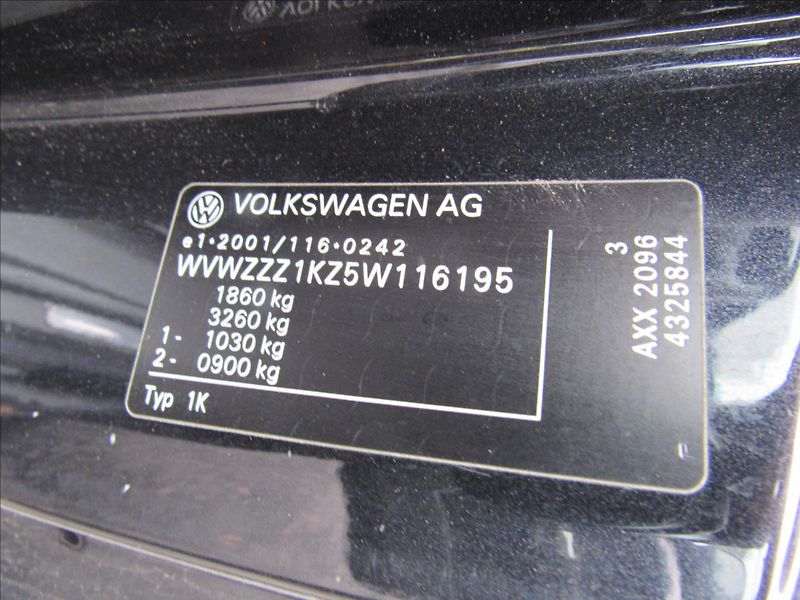 Volkswagen Golf 2,0 i GT 147KW Remus - fotka 28 z 28