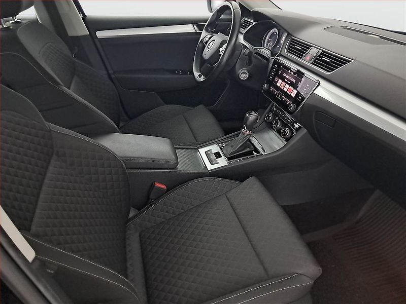 Škoda Superb (2021) 2.0 TDI, Automat, ČR,1.maj - fotka 9 z 25