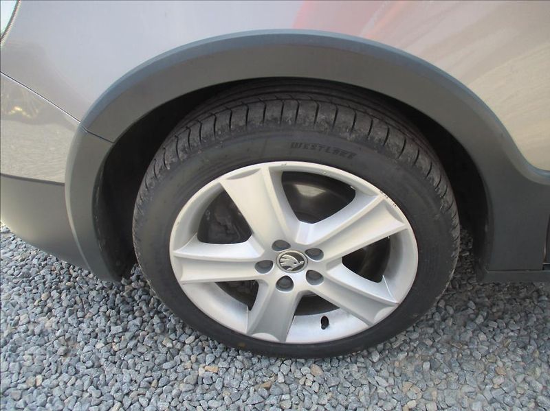 Škoda Roomster 1,2 TSi, Scout,DSG,klima,s.kn, - fotka 20 z 20