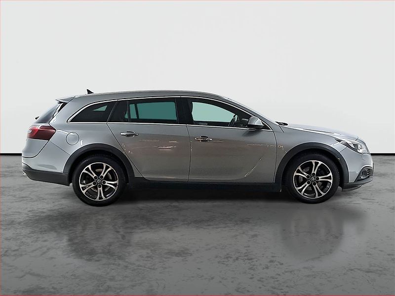Opel Insignia (2015) 2.0 BiTurbo CDTI, 4X4 - fotka 6 z 17