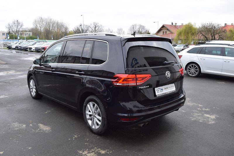 Volkswagen Touran (2018) 1.4TSI 110kw HIGHLINE TAŽ LED - fotka 15 z 50