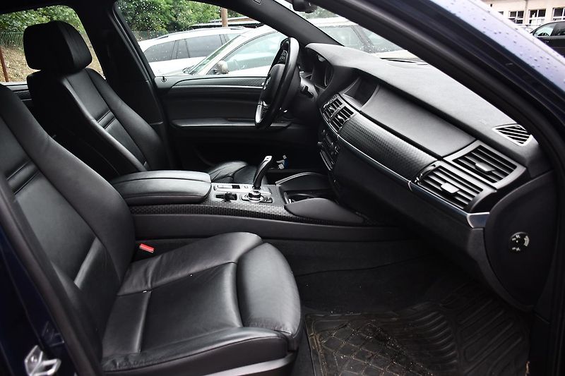 BMW X6 xDrive40d - fotka 6 z 9