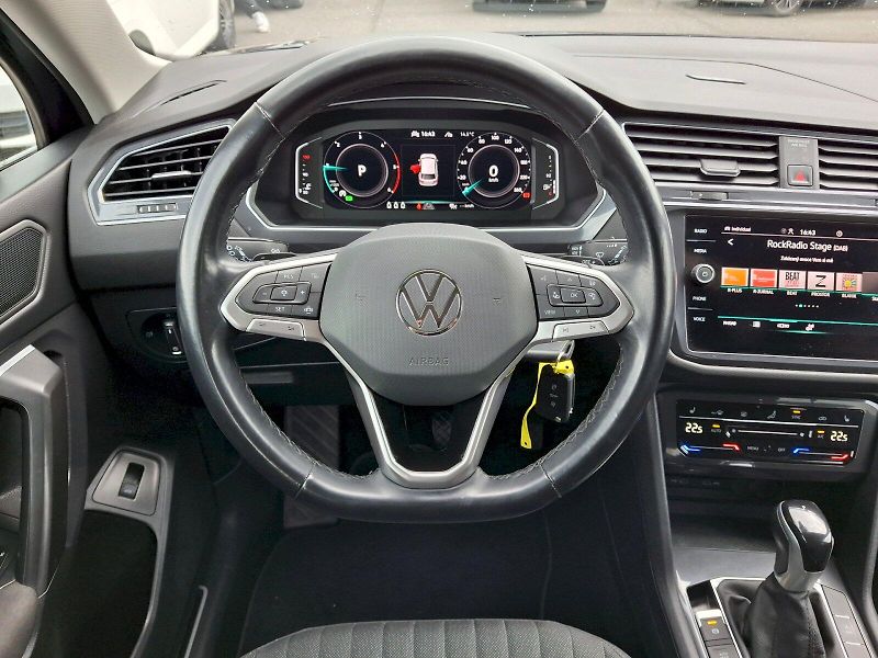 Volkswagen Tiguan (2022) Allspace Life DSG 4x4 2,0TDi 1 - fotka 16 z 35