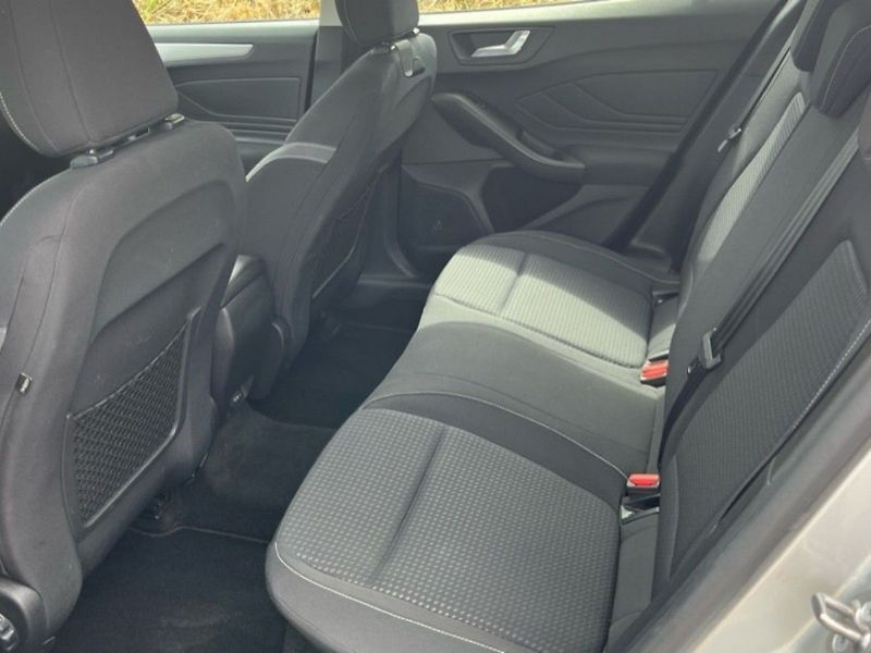 Ford Focus 1.0i,92KW, SERVISKA - fotka 12 z 14