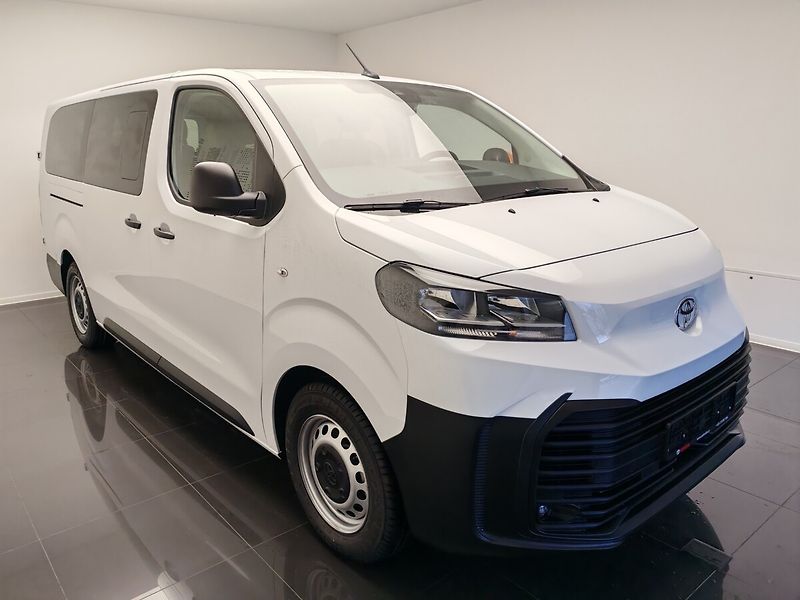 Toyota ProAce Verso 2,0D L2 6MT Combi 8S - fotka 2 z 18