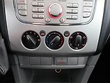 Ford Focus (2009) 1.6 16V, nová STK, slušný stav - náhled 10
