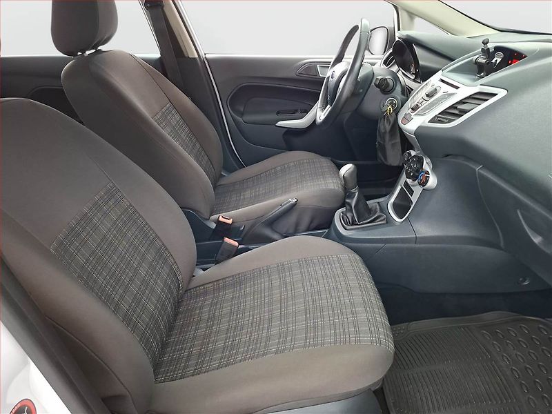 Ford Fiesta (2012) 1.25, ČR,1.maj - fotka 9 z 13