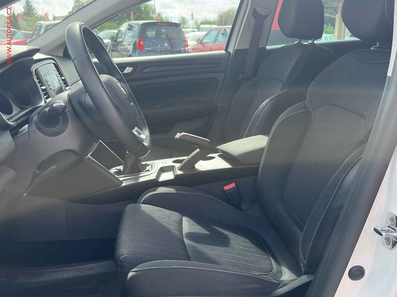 Renault Mégane (2019) 1.5DCi, 2.maj,ČR, AC, temp - fotka 9 z 16