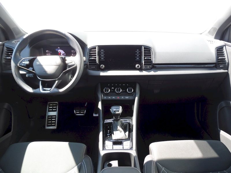 Škoda Karoq (2025) SportLine 2,0 TSI 140kW DSG 4x - fotka 5 z 29