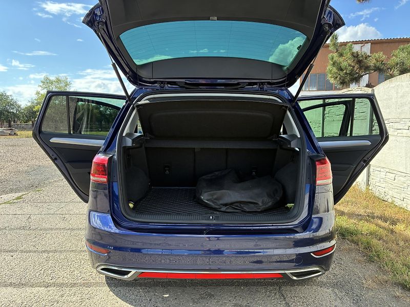 Volkswagen Golf Sportsvan (2019) - fotka 6 z 13