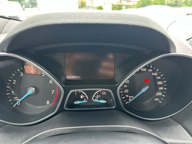 Ford Kuga (2019) 1,5EcoBoost 110KW  ST-Line - fotka 20 z 25