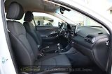 Hyundai i30 1.6CRDi NAVI KAMERA CARPLAY - náhled 16