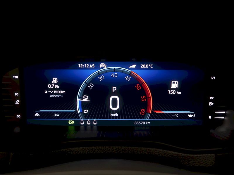 Škoda Karoq (2022) SPORTLINE 2.0TDI 110KW 4x4 DSG - fotka 19 z 41